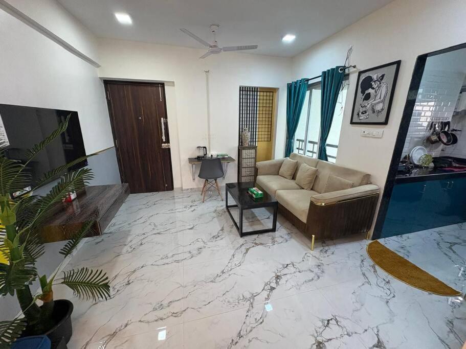 Apartament Chic - Bright 1 Bhk Close To Lilavati Hospital At Waroda Road, Bandra West Bombaj
